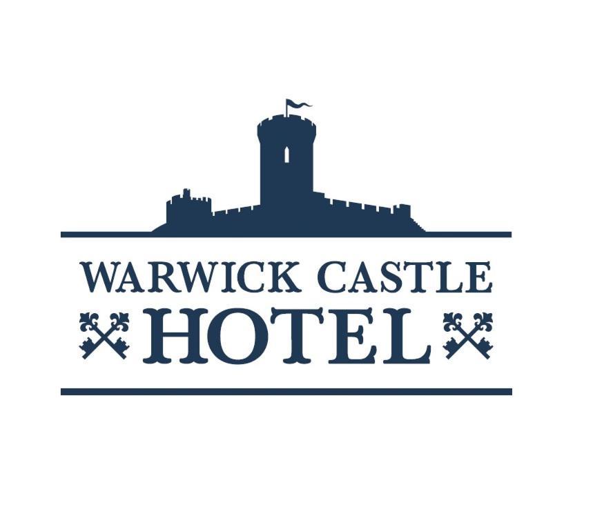 Warwick Castle Hotel & Knight'S Village Room photo