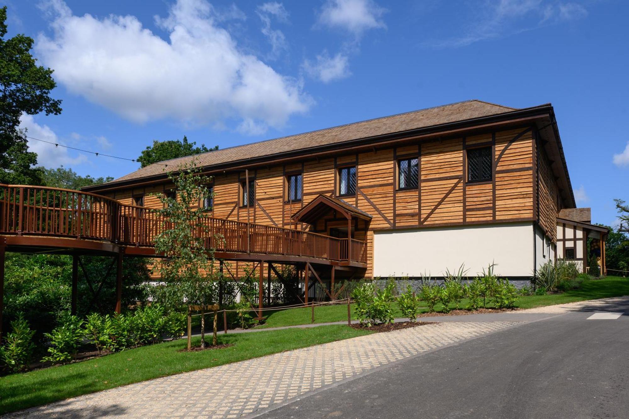 Warwick Castle Hotel & Knight'S Village Exterior photo